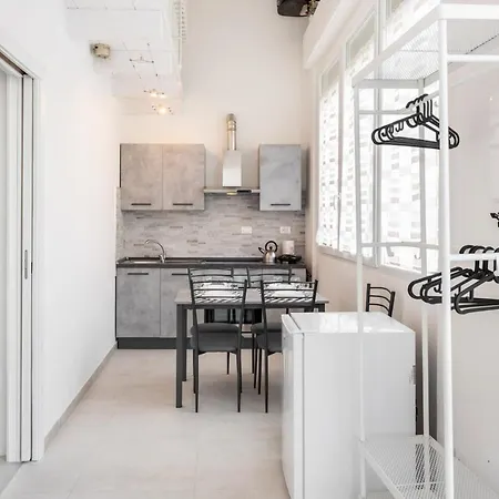 La Spezia Della Ghiara Modern Flats