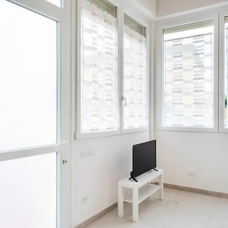 La Spezia Della Ghiara Modern Flats Apartmán *